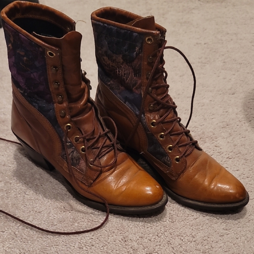 Womens Capezio Boots
